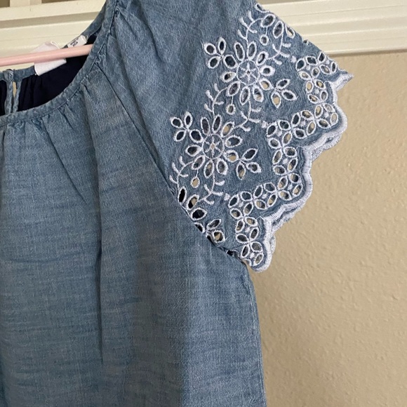 Girls Chambray Eyelet Blouse - Picture 3 of 7